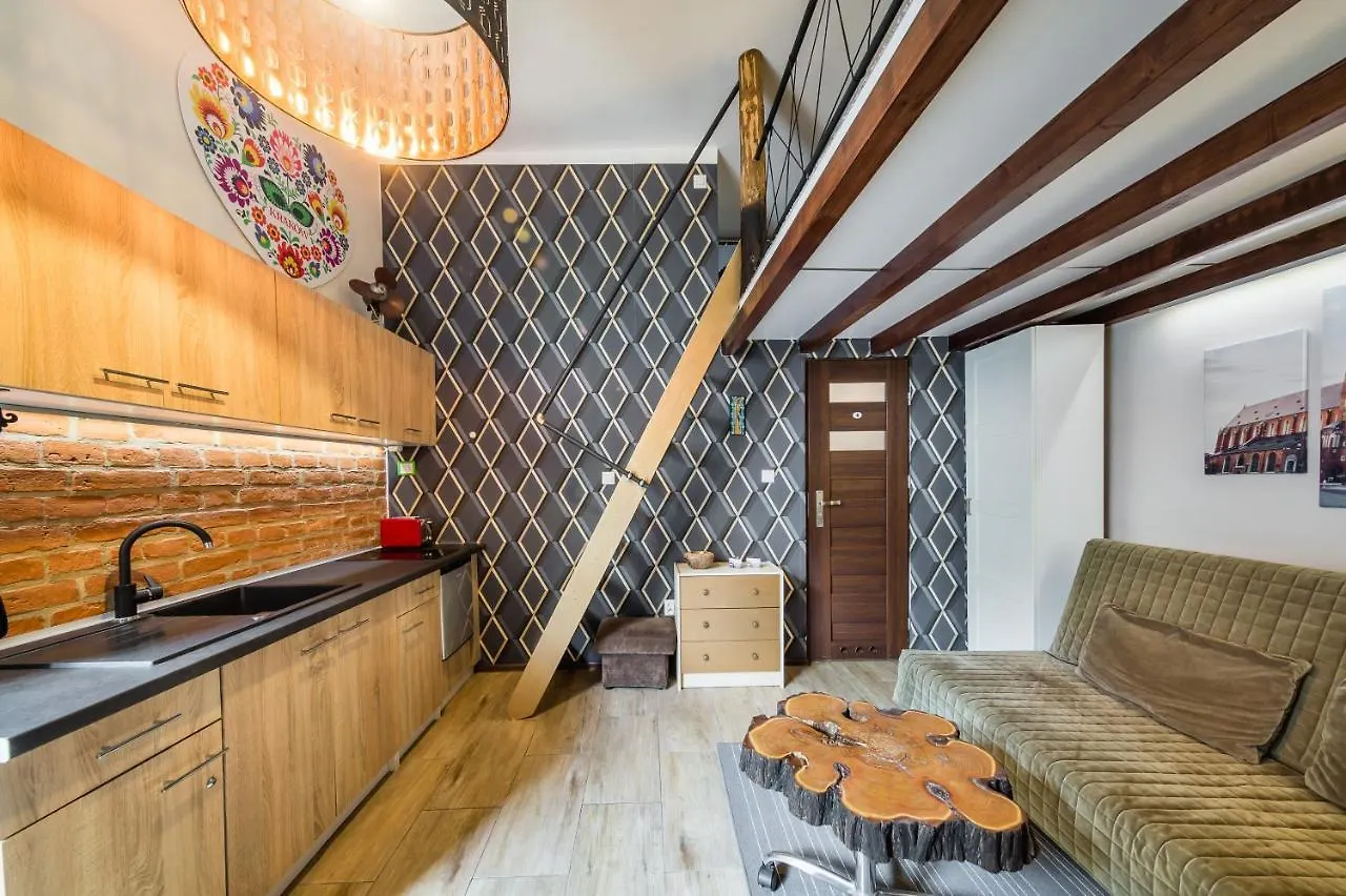 Appartamento Studio Z Ogrodem Przy Starej Zajezdni Cracovia